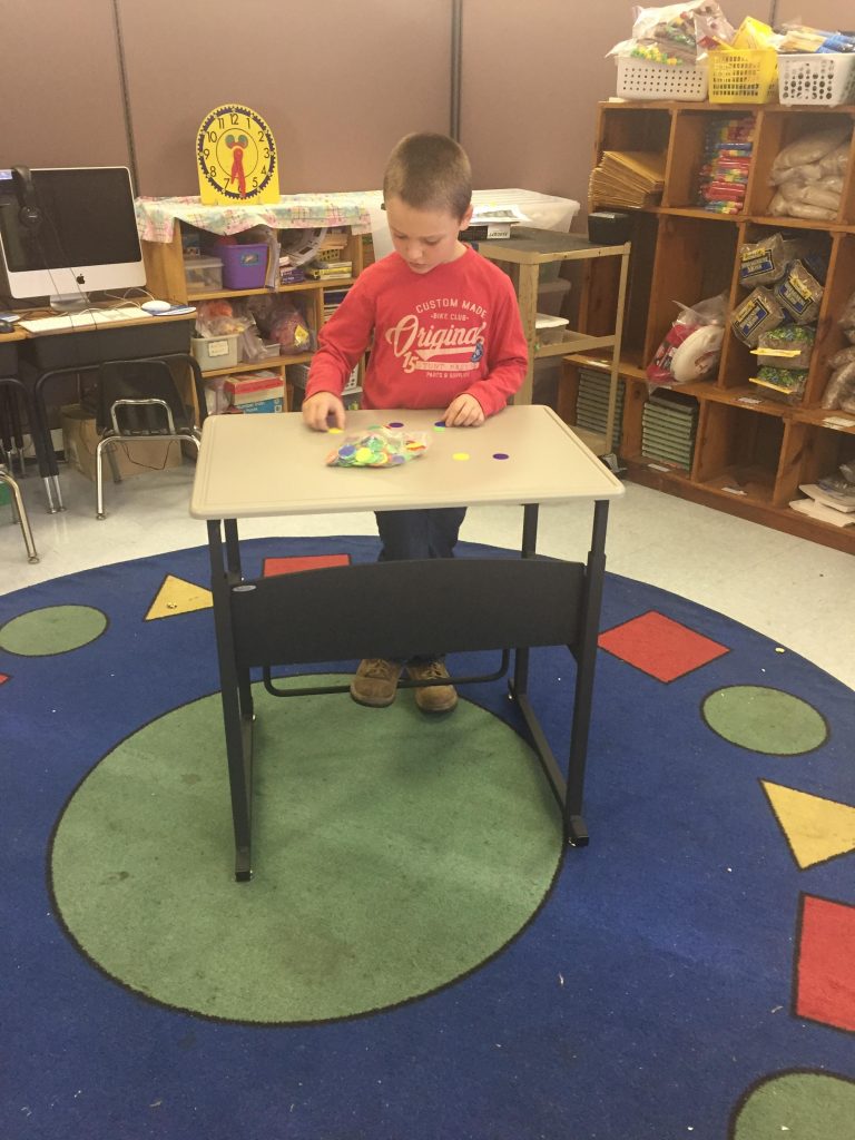 desk2 desk2